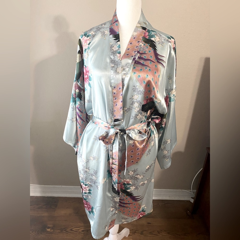 Veami Silky Satin Robe Kimono Seafoam Green Oriental Peacock Size L/XL Pocket